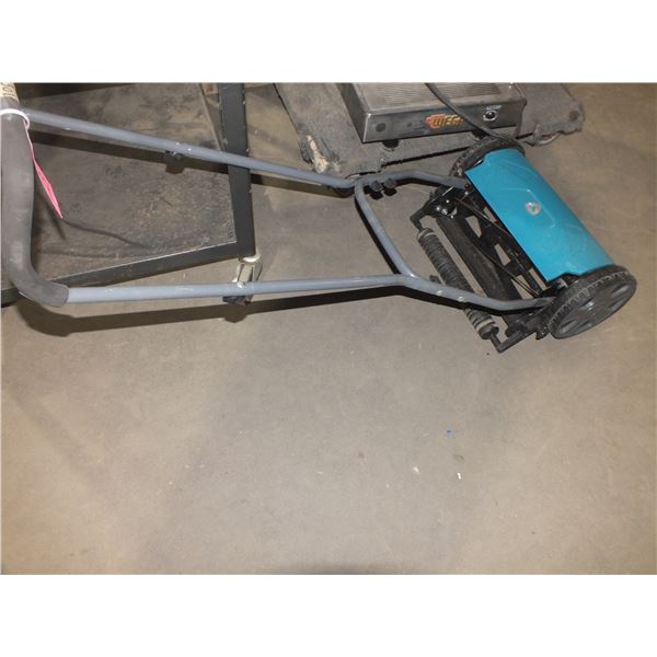 Yardworks Reel Mower