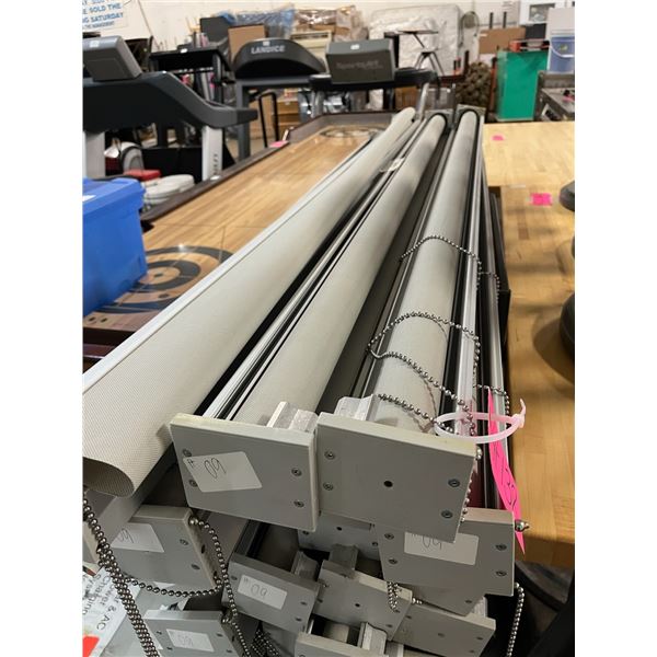 38 Rolling Window Blinds