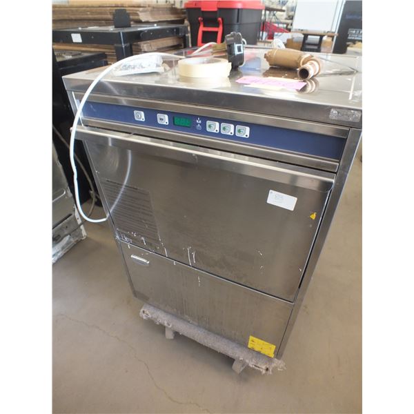 Electrolux Commercial Dishwasher w/ 1 Pail Of Rinse Aid