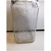 Image 2 : 9.  QUEEN TRADEMARK 1 QUART SEALER