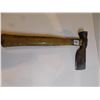 Image 2 : 22.  VINTAGE PLUMB ROOFING HAMMER AXE