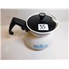 Image 2 : 35.  CORNINGWARE 3 CUP CORNFLOWER, COFFE POT WITH LID