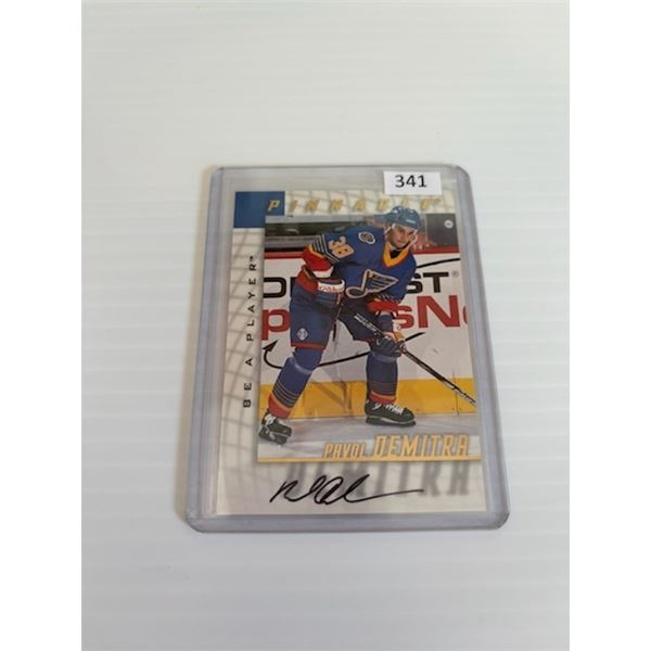 Pavol Demitra - Autographed Hockey Card