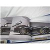 Image 5 : 2016 Porsche 911 Targa Dealership Brochure Book Rare Item