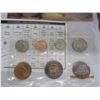 Image 2 : 2- 2001 Canadian Mint Sets Unopened