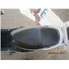 Image 8 : Full Sized Electric Scooter No Key No Battery in Good Condition