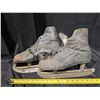 Image 2 : pair of Vintage Skates w/ Maple Leaf's Mark (Make In Canada)