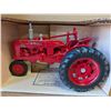 Image 2 : Vintage 1986 ERLT FARMALL H Die Cast Metal 1/16 Tractor Original Package (Excellent Condition)