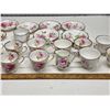 Image 3 : Royal Albert "American Beauty" - 29 pieces