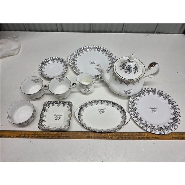 Royal Albert "25th Anniversary"  - 11 pieces + Silver Table Cloth and Runner