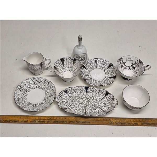 Queen Anne "Silver Lace" - 7 pieces + bell