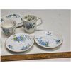 Image 3 : Royal Albert "July - Forget Me Not" - 7 pieces + 2 Windsor "Forget Me Not" Pattern
