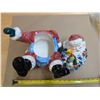 Image 3 : Falling Porcelain Santa Design Jar