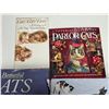 Image 3 : Cat Books and Sign - 5 pieces