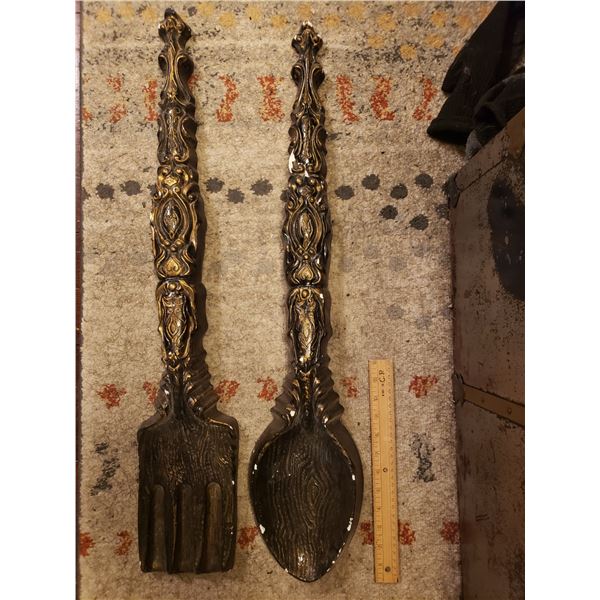 Kitchen wall fork and spoons 36"L made of ceramic
