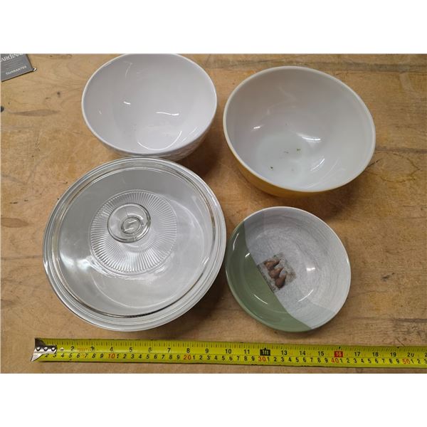 3 bowls and 1 dish- pyrex and corning ware