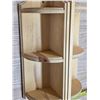 Image 2 : 2 corner shelving units- 20"H