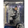 Image 2 : NHL McFarlane's toys Factory Sealed Hokey Figure Series 10 Martin St. Louis 2005