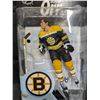 Image 2 : 2010 NHL Bobby Orr Boston Bruins hockey Figure Factory Sealed Bronze Collector Level