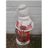 Image 3 : Plastic Mrs. Claus - 38"H