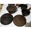 Image 2 : Cast iron pots with 3 lids