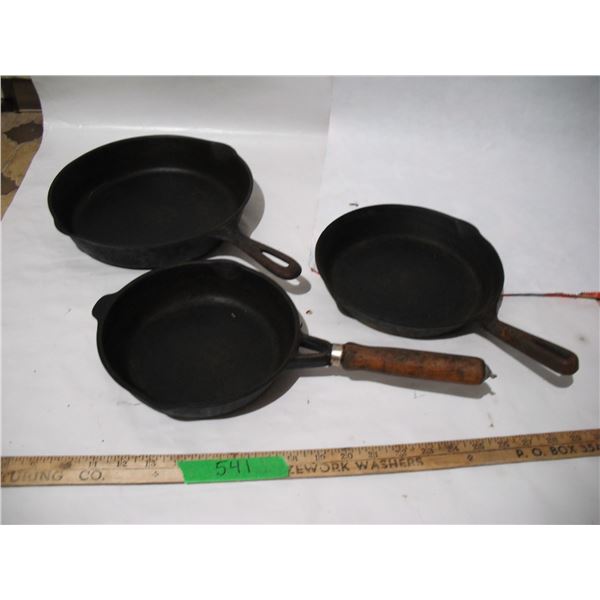 Cast iron pans