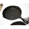 Image 2 : Cast iron pans
