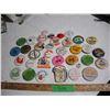 Image 1 : Vintage pinback buttons