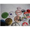 Image 5 : Vintage pinback buttons