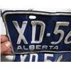 Image 3 : Pair of 1972 alberta license plates