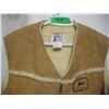 Image 2 : Vintage john deer vest size XL- made of rawhide and polyester