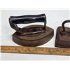 Image 3 : Lot of antique irons