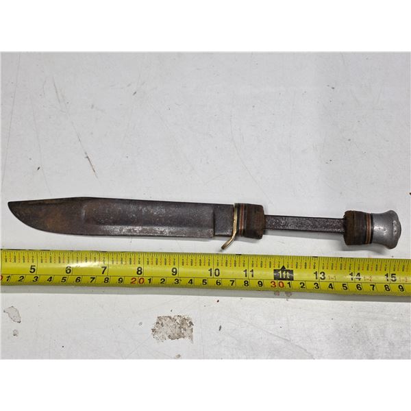 Knife - missing handle and need a cleaning