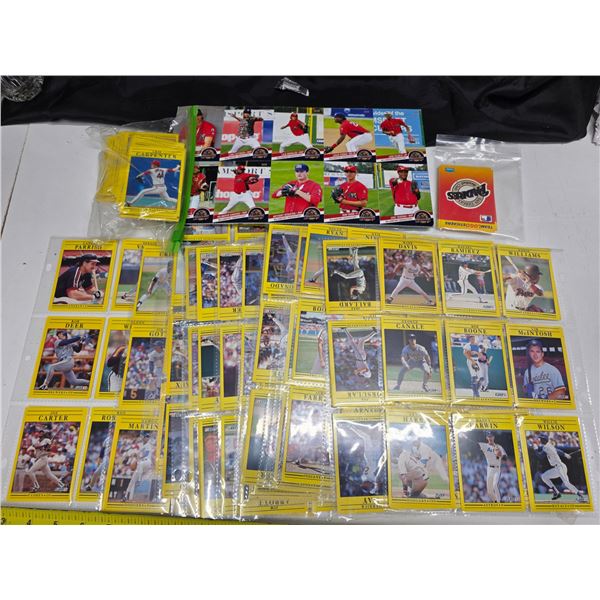 Lot of misc baseball and hockey cards