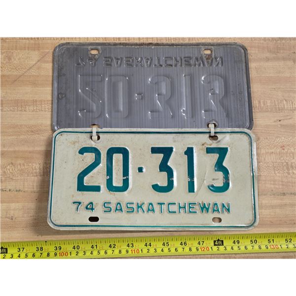 Pair of 1974 saskatchewan license plates