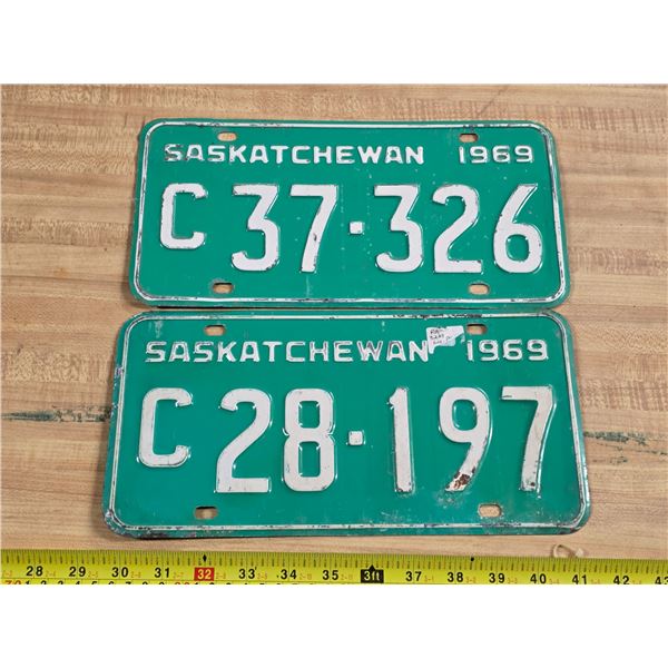 Pair of 1969 Saskatchewan license plates