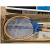Image 2 : 4 player badminton set