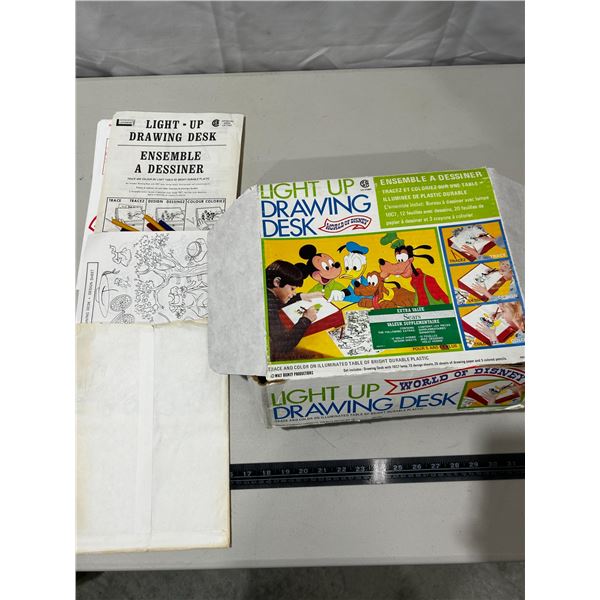 Vintage Light Up Drawing Desk