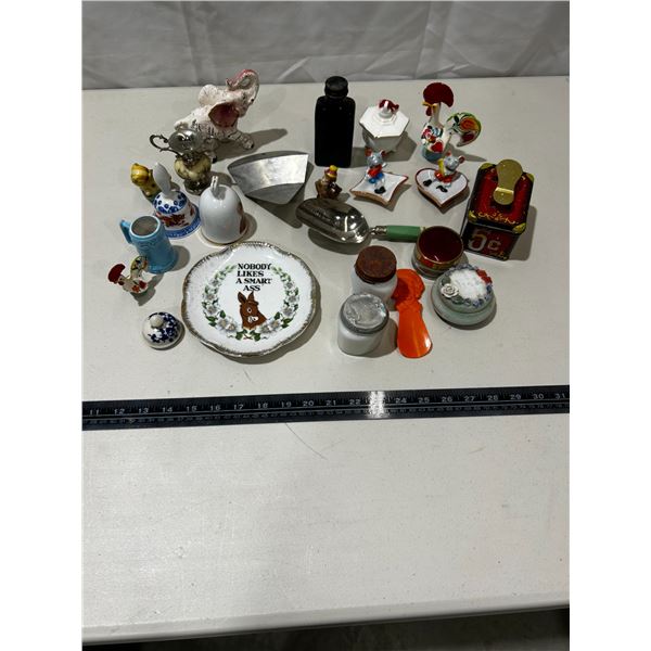 Assorted ornaments (new & old)