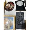 Image 3 : Assorted vintage picture frams, mirror, 3D pictures & box