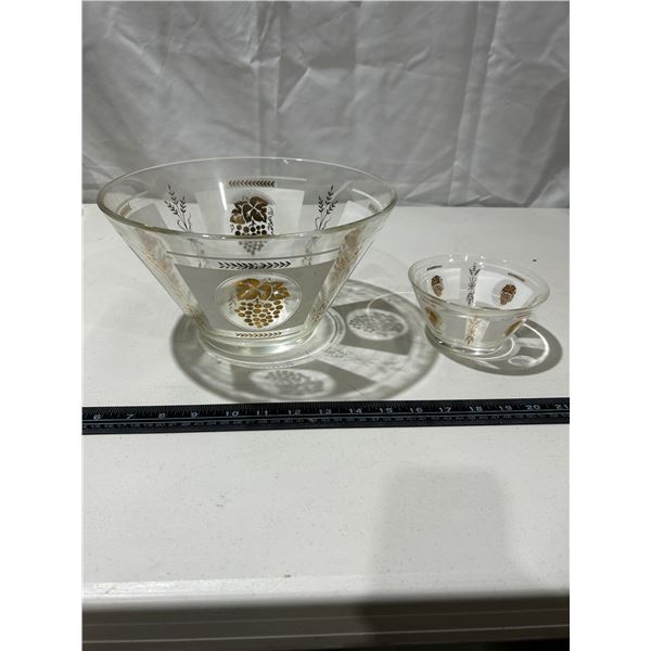 Hazel Atlas grape harvest vintage bowls