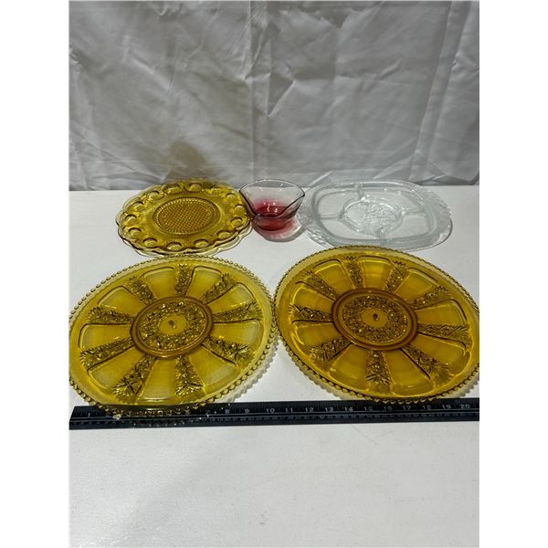 5 - Assorted vintage dishes