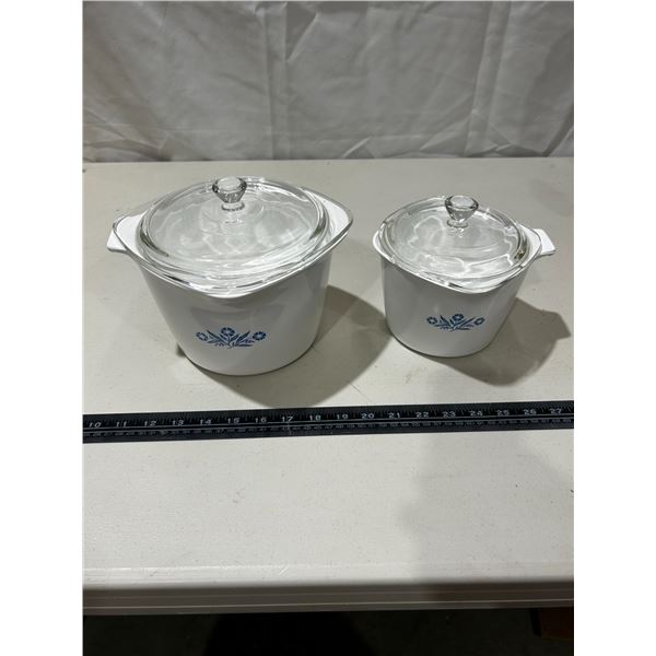 2 Vintage Corningware dishes with lids (1 lid has chip)