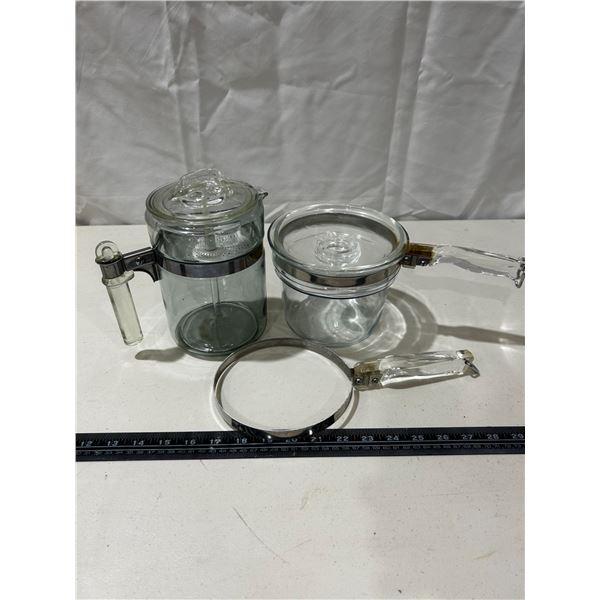 Vintage Pyrex coffee purcolator & pot