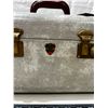 Image 2 : Vintage suitcase (no key) & 2 miscellaneous dishware