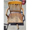 Image 1 : Antique rolling oak chair