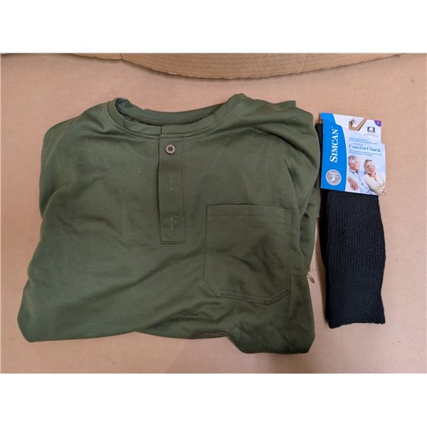 Brand new, never worn green long sleeved men’s T-shirt. Size XL(seems to be size L) + never