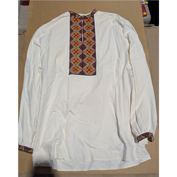 Cross Stitched Embroidered Ukrainian men’s shirt (orange, red, green), fits XL. Freshly dry
