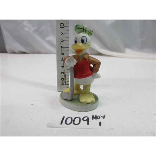 Walt Disney Donald Duck with Golf Club 4"Tall