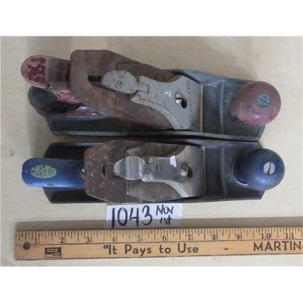 (2) wood planes